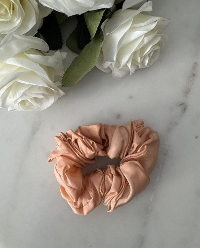 JEDWABNA GUMKA DO WŁOSÓW PEACH