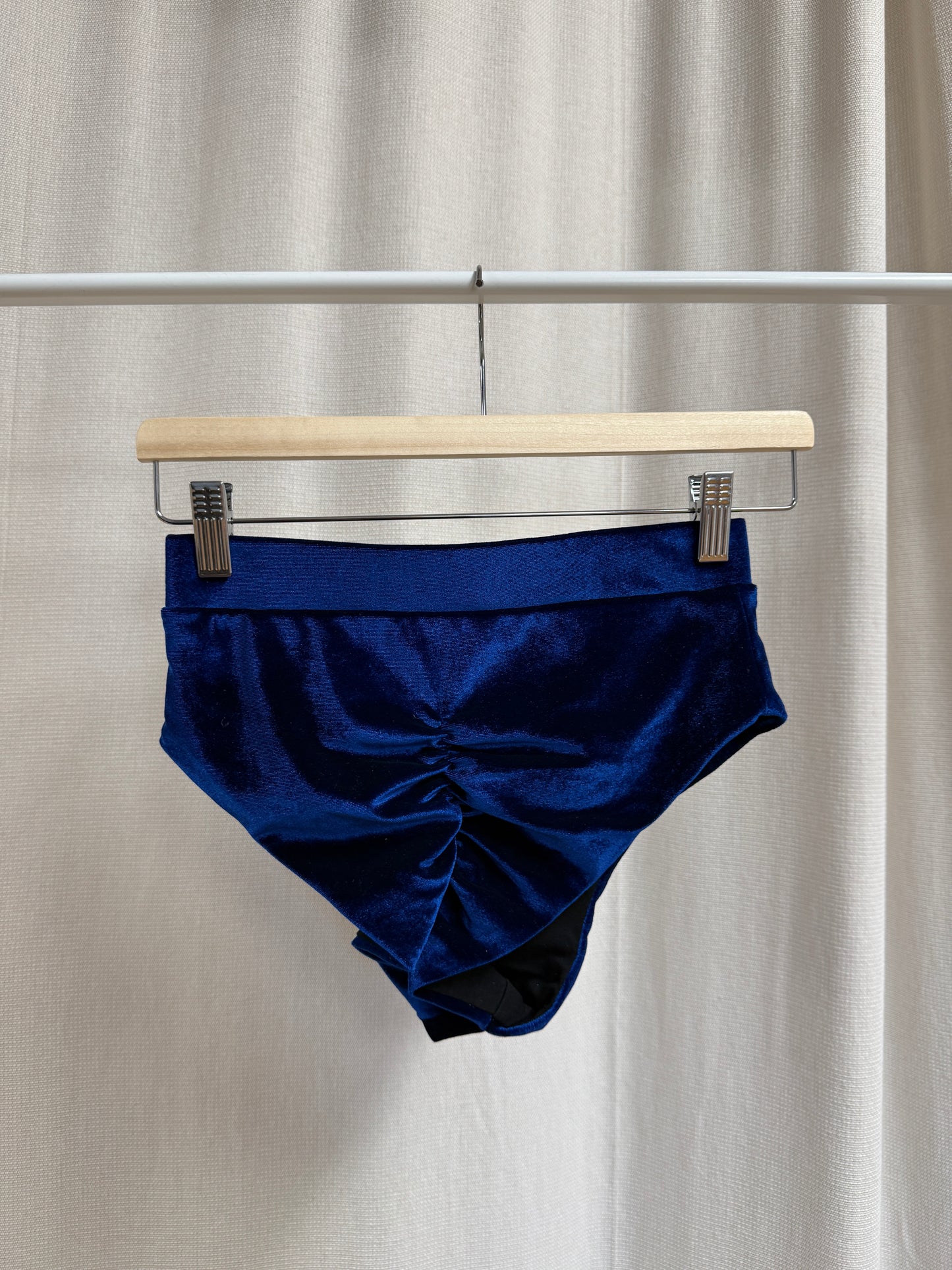 Spodenki do Pole Dance Classic Velvet Blue