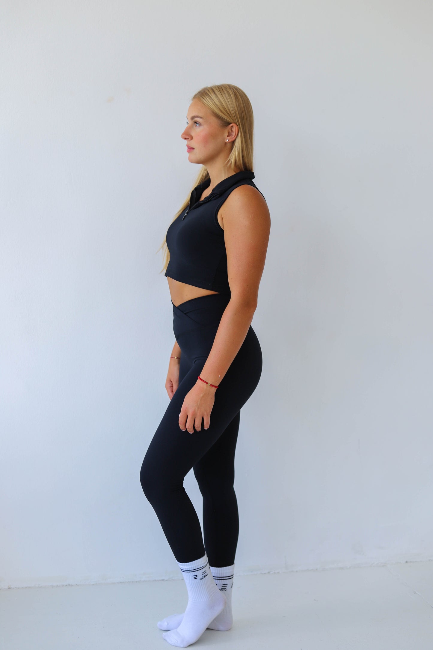 Spodnie Legginsy z wysokim stanem V do Pilatesu Deep Black