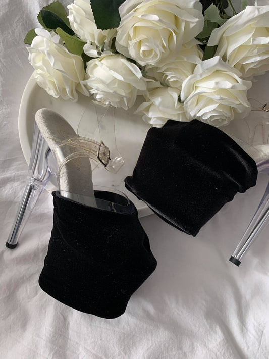 EXOTIC VELVET BLACK SHOE COVERS