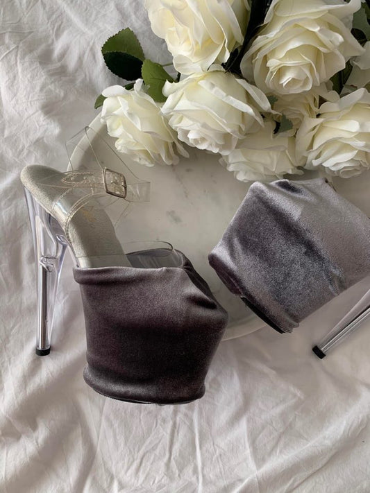 EXOTIC SHOE COVERS VELVET SILVER
