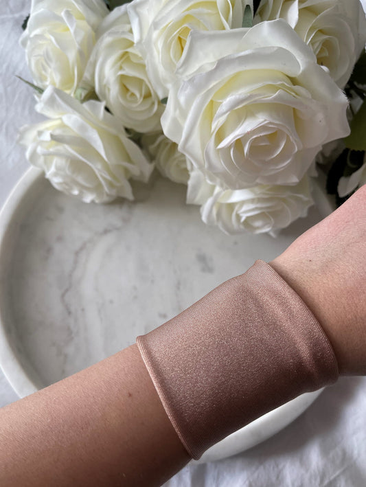 WRIST GUARDS - SHINY NUDE