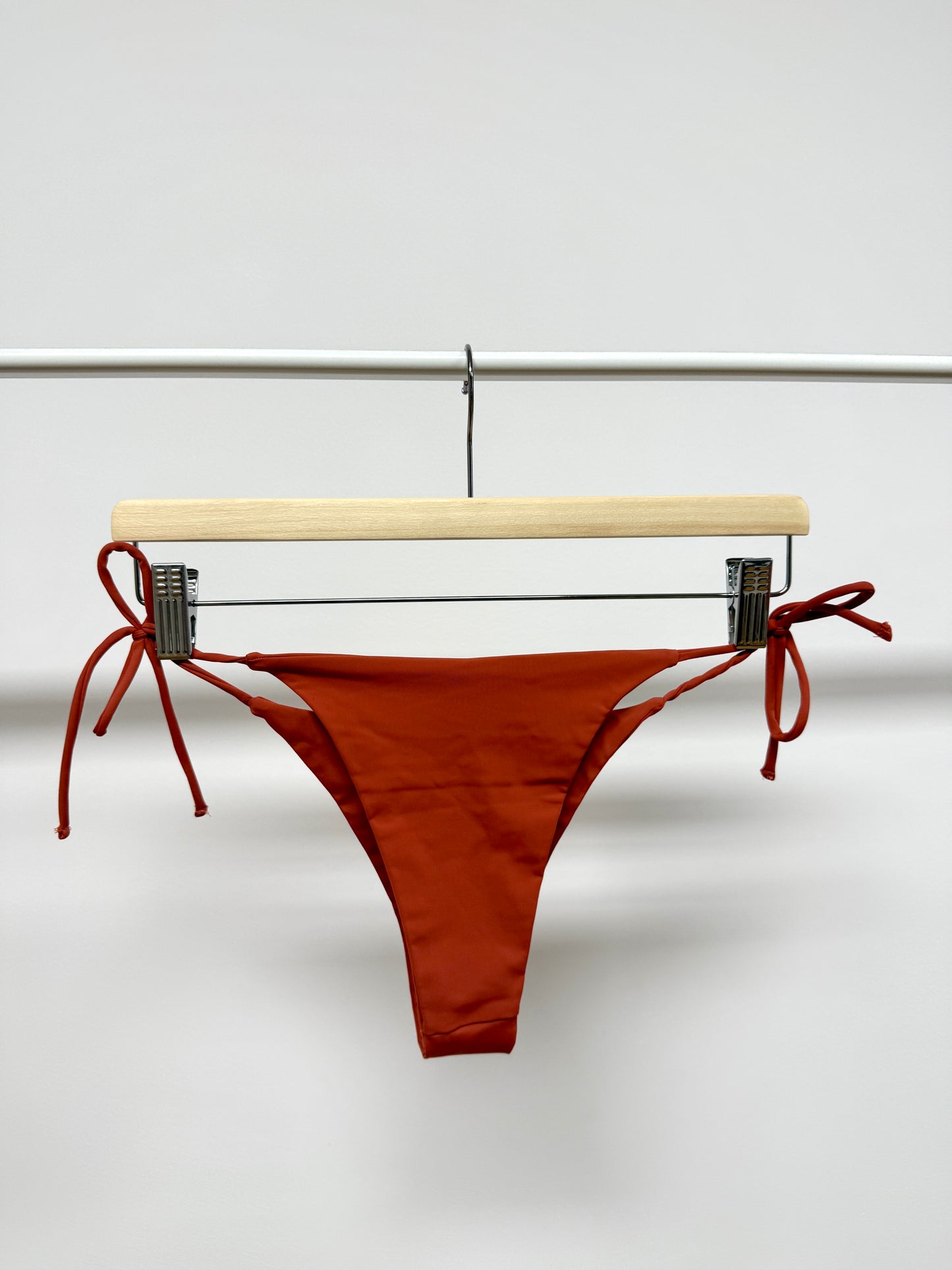 MIAMI BIKINI BOTTOM RED S