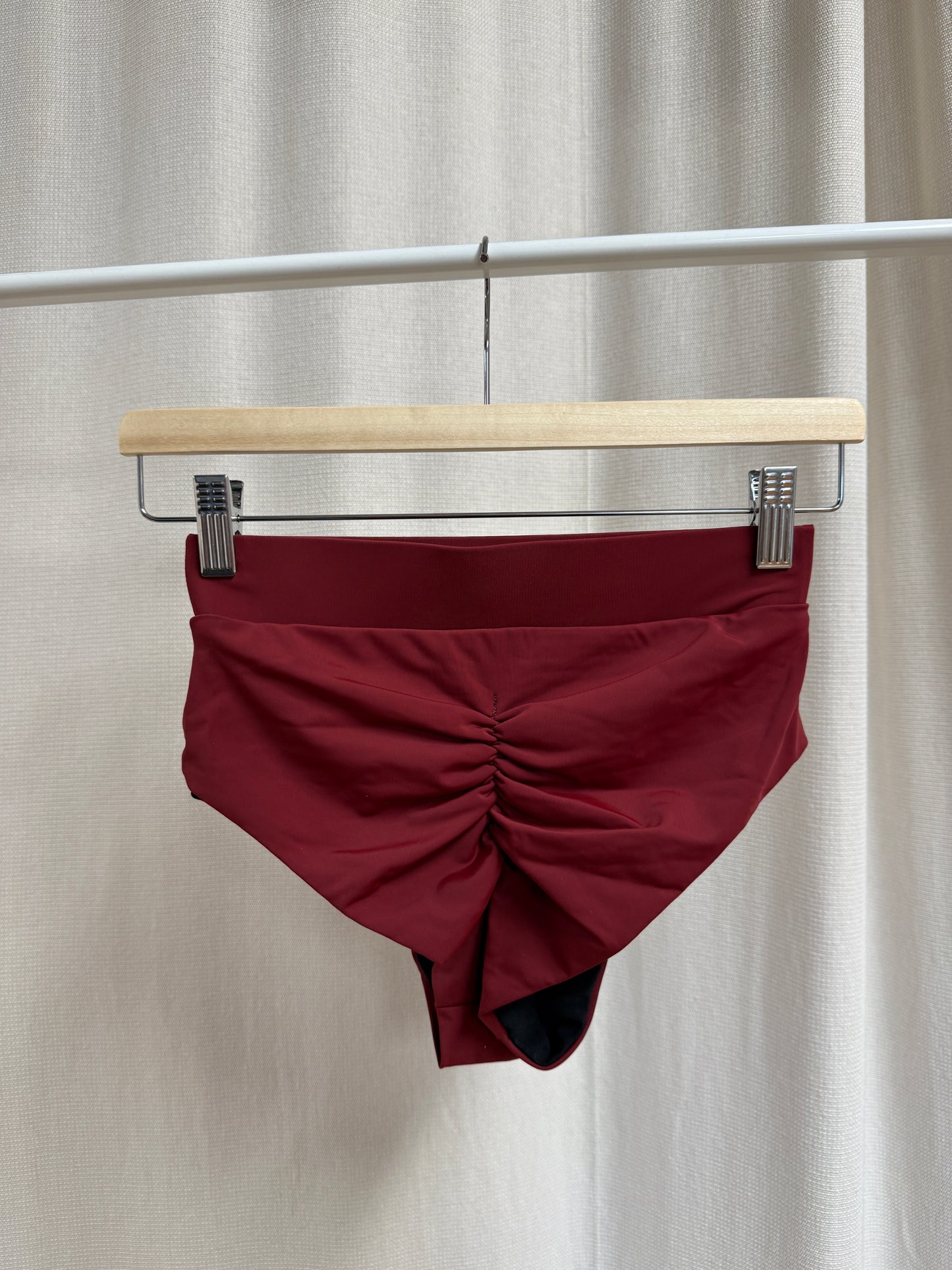 Spodenki do Pole Dance Classic Red Wine S