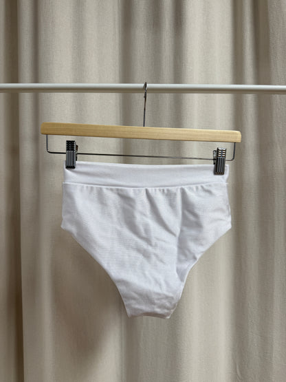 Spodenki do Pole Dance Classic Shiny White