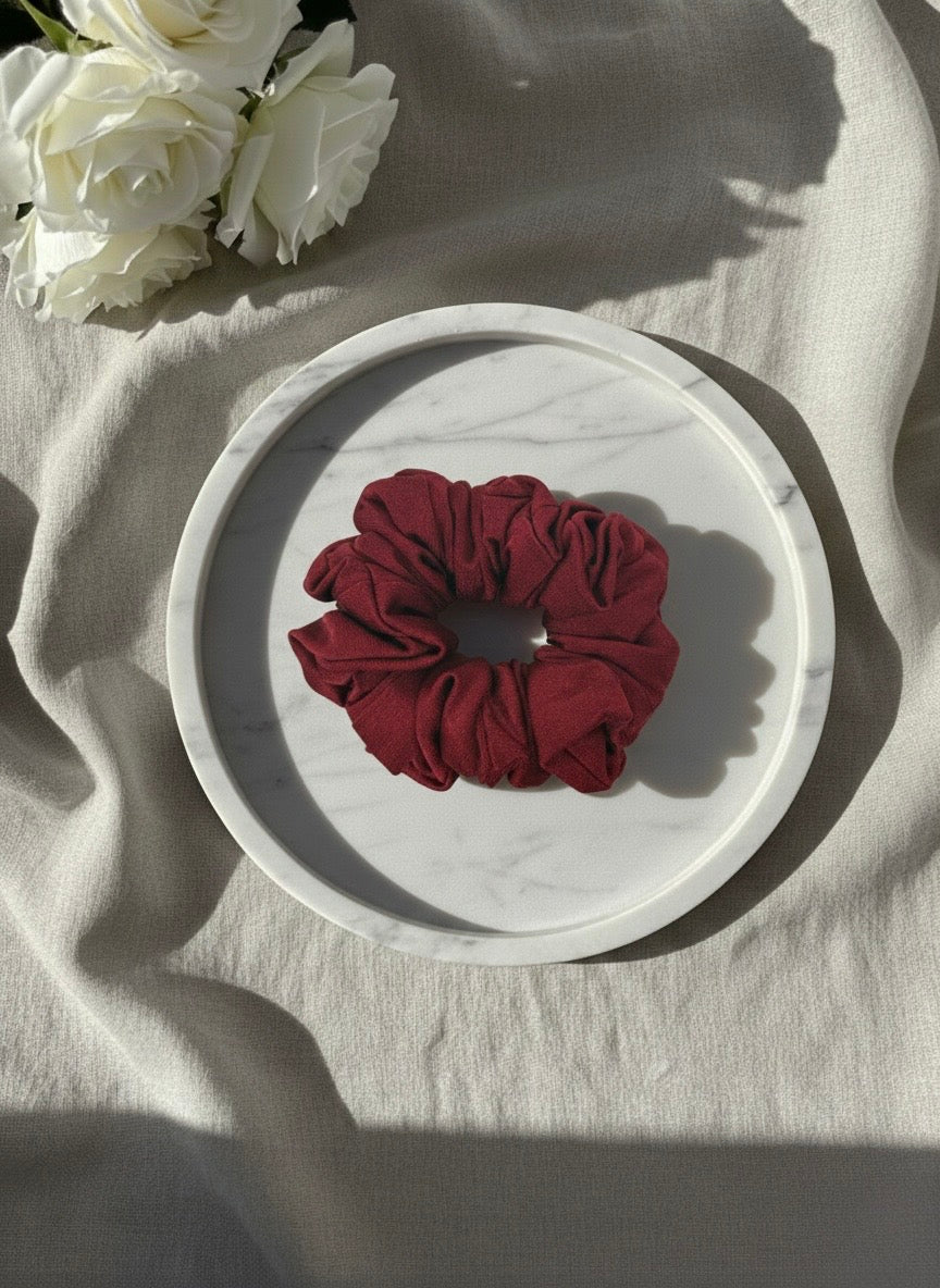 SHINY RED SCRUNCHIE GUMKA DO WŁOSÓW